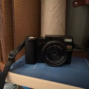 Digital camera, brand new